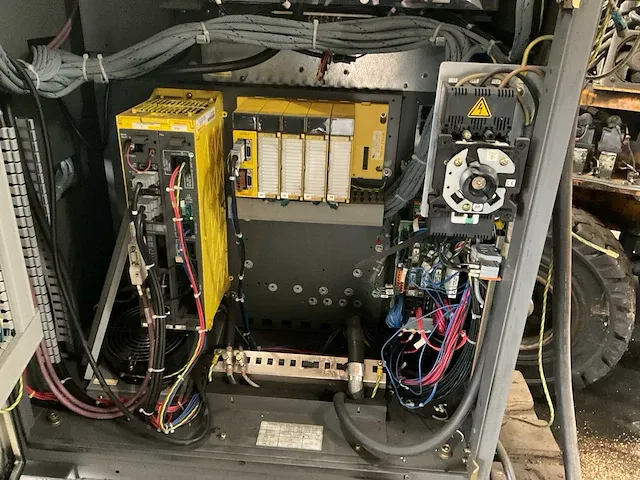 Fanuc - robot r-2000ia 165f - 2004 fanuc robot r-2000ia 165f robot arm - afbeelding 14 van  24