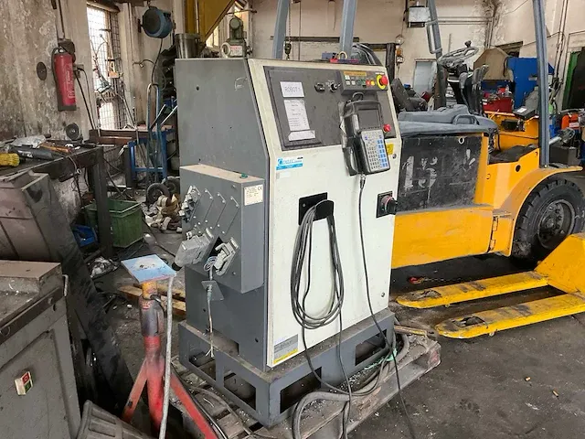 Fanuc - robot r-2000ia 165f - 2004 fanuc robot r-2000ia 165f robot arm - afbeelding 20 van  24