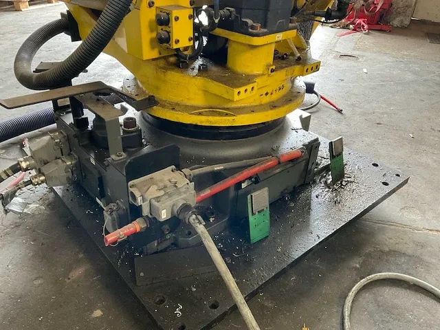 Fanuc - robot r-2000ia 165f - 2004 fanuc robot r-2000ia 165f robot arm - afbeelding 23 van  24