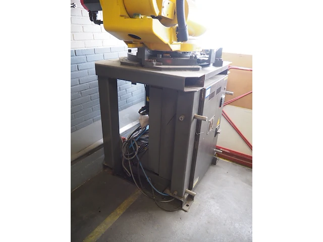 Fanuc ltd - afbeelding 2 van  13