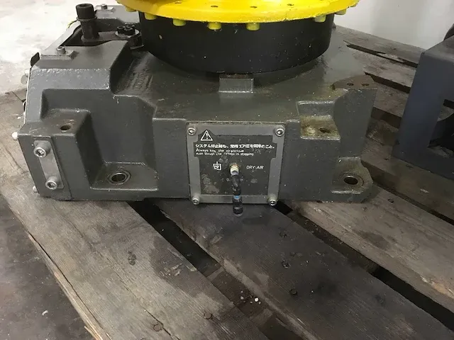 Fanuc m-710ic/70 handling robot - afbeelding 8 van  17