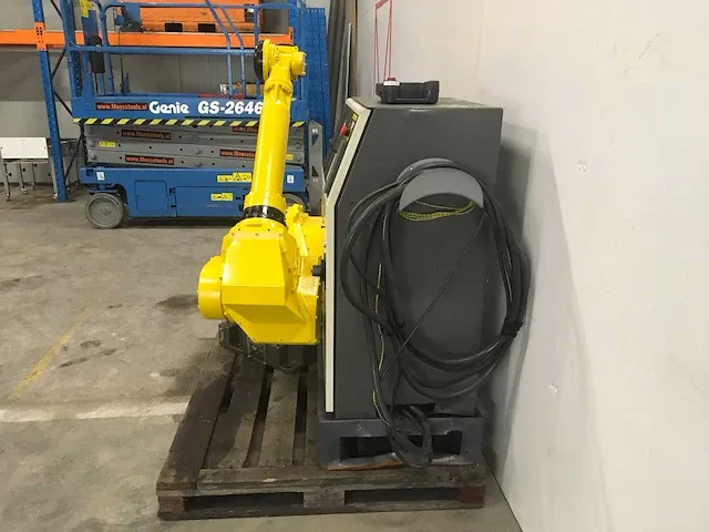 Fanuc m-710ic/70 handling robot - afbeelding 12 van  17