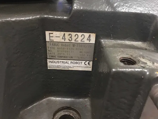 Fanuc m-710ic/70 handling robot - afbeelding 5 van  17