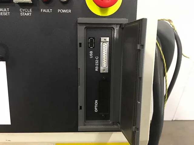 Fanuc m-710ic/70 handling robot - afbeelding 17 van  17