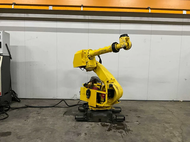 Fanuc r-2000ia 165f handling robot & r-j3ib schakelkast - afbeelding 6 van  6