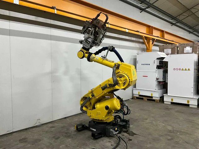 Fanuc r-2000ia 165f lasrobot & r-j3ib schakelkast - afbeelding 6 van  8