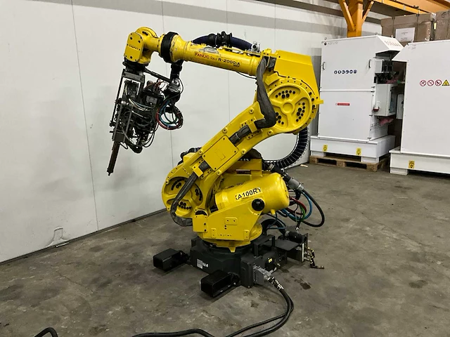 Fanuc r-2000ia 165f lasrobot & r-j3ib schakelkast. - afbeelding 6 van  7