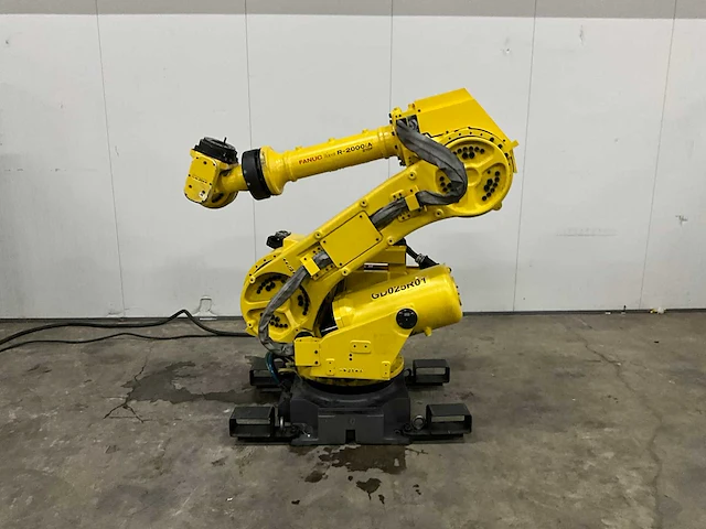 Fanuc r-2000ia 210f handling robot & r-j3ib schakelkast - afbeelding 4 van  6