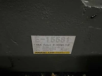 Fanuc r-2000ia 210f handling robot & r-j3ib schakelkast - afbeelding 6 van  6