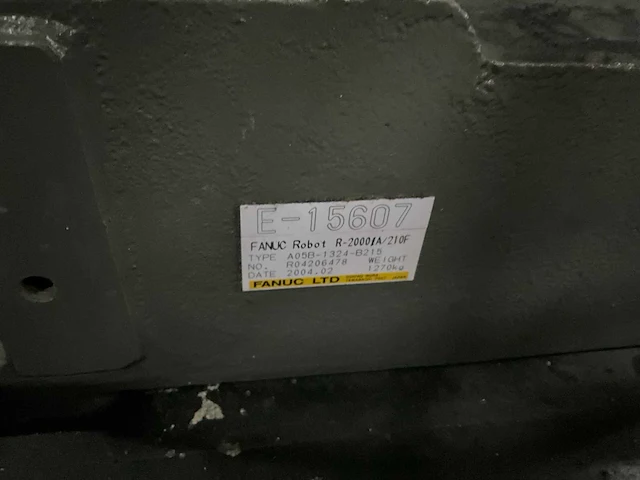 Fanuc r-2000ia 210f handling robot & r-j3ib schakelkast - afbeelding 6 van  6