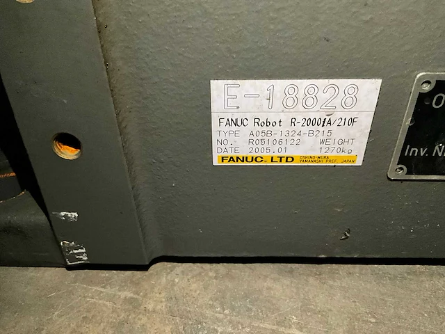 Fanuc r-2000ia 210f handling robot & r-j3ib schakelkast - afbeelding 2 van  6