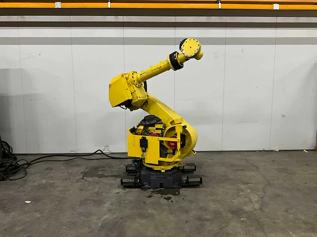 Fanuc r-2000ia 210f handling robot & r-j3ib schakelkast - afbeelding 2 van  6