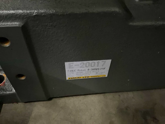 Fanuc r-2000ia 210f handling robot & r-j3ib schakelkast - afbeelding 3 van  6