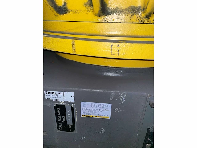 Fanuc s-430i w handling robot & r-j3 schakelkast - afbeelding 6 van  6