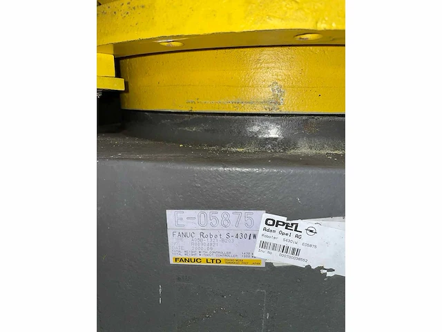 Fanuc s-430i w handling robot & r-j3 schakelkast - afbeelding 6 van  6