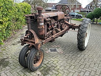Farmall regular oldtimer tractor - afbeelding 12 van  21