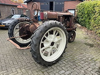 Farmall regular oldtimer tractor - afbeelding 18 van  21
