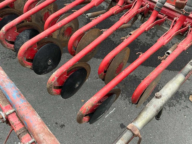 Farmax en kuhn zaai-spit combinatie - afbeelding 21 van  34