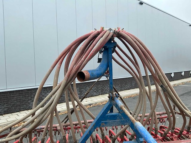 Farmax en kuhn zaai-spit combinatie - afbeelding 27 van  34