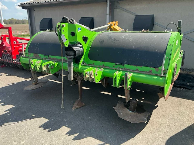Farmtec totar300 spitmachine - afbeelding 1 van  21