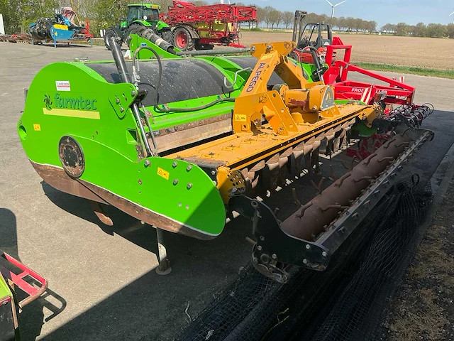 Farmtec totar300 spitmachine - afbeelding 16 van  21