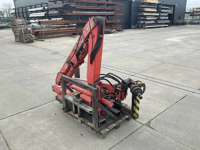 Fassi auto laadkraan - afbeelding 7 van  17
