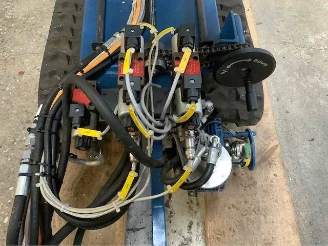 Fast-fix robot internal large diameter pipe coating machine. no-dig system. - afbeelding 4 van  98