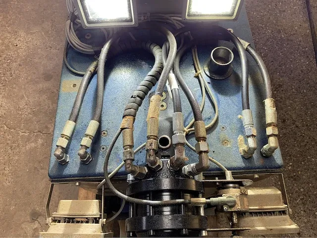 Fast-fix robot internal large diameter pipe coating machine. no-dig system. - afbeelding 11 van  98