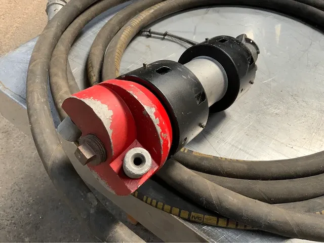 Fast-fix robot internal large diameter pipe coating machine. no-dig system. - afbeelding 91 van  98