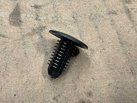 Fastener (135x) - afbeelding 1 van  5