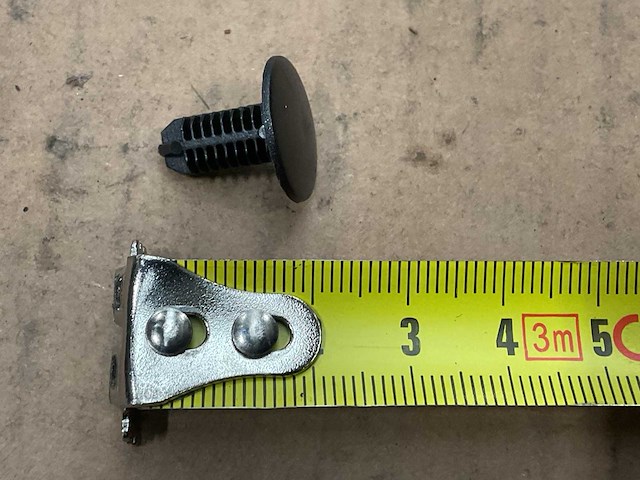 Fastener (135x) - afbeelding 3 van  5
