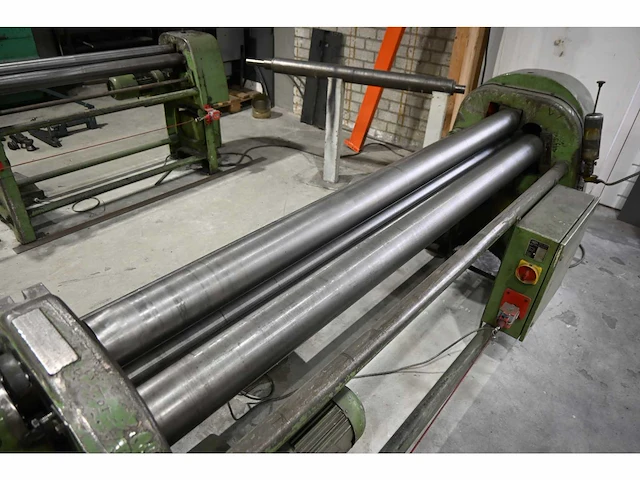 Fasti 2040 x 2 3-rollen plaatwals - afbeelding 3 van  6