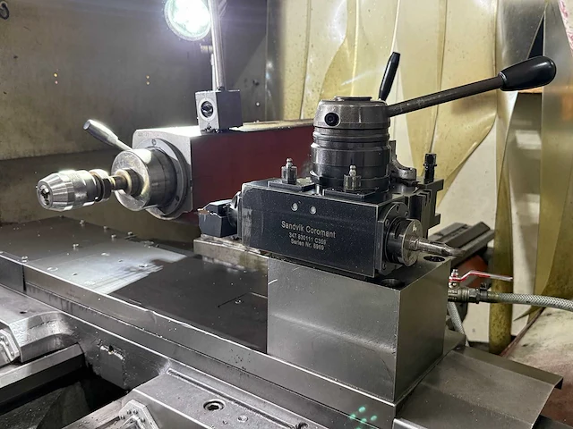 Fat - tur 63mn - cnc lathe - 2000 - afbeelding 12 van  16