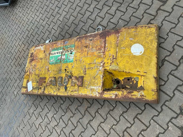 Faun graafmachine contragewicht - afbeelding 1 van  4