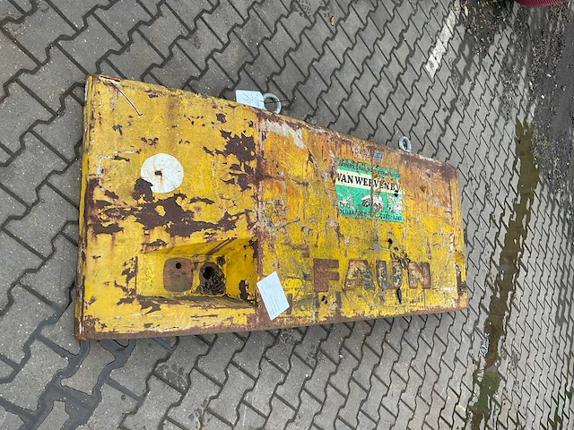 Faun graafmachine contragewicht - afbeelding 4 van  4
