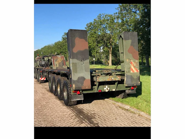 Faun slt50-3 legervrachtwagen combinatie - afbeelding 9 van  15