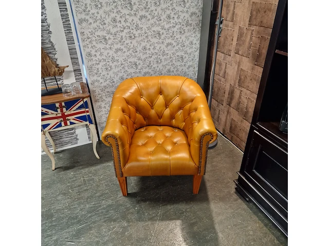 Fauteuil chesterfield, club chair, oranje - afbeelding 2 van  7