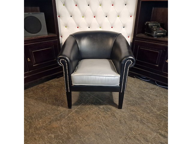 Fauteuil chesterfield , club chair, zwart, zilver - afbeelding 1 van  5