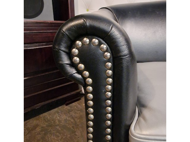 Fauteuil chesterfield , club chair, zwart, zilver - afbeelding 3 van  5