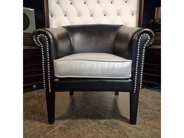 Fauteuil chesterfield , club chair, zwart, zilver - afbeelding 4 van  5