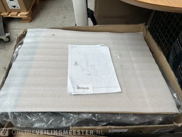 Fauteuil elektrische verstelbaar - afbeelding 1 van  4