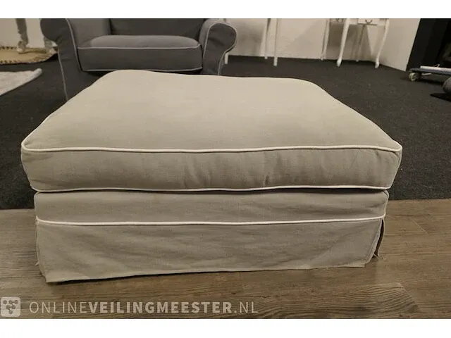 Fauteuil met hocker - afbeelding 6 van  14