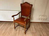 Fauteuil met rood leder - afbeelding 1 van  3