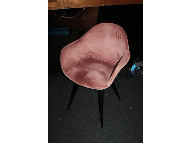 Fauteuil roze gestoffeerd. - afbeelding 2 van  3