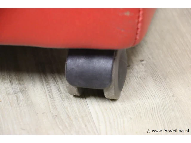 Fauteuils op wielen - rood (skai) leder gestoffeerd - 4 stuks - afbeelding 4 van  4