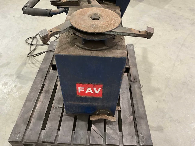 Fav 177 bandenlichtmachine - afbeelding 8 van  11