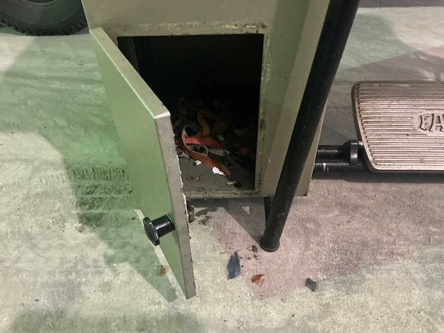 Fav av-2 schalmmachine / skiving machine - afbeelding 6 van  18