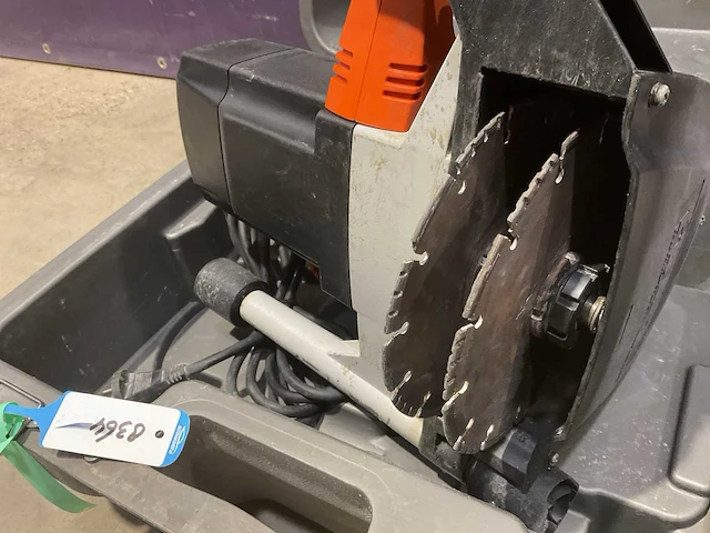 F+b fb-50 sleuvenfreesmachine - afbeelding 3 van  4