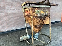 Fe fe 1000 betonkubel - afbeelding 1 van  1