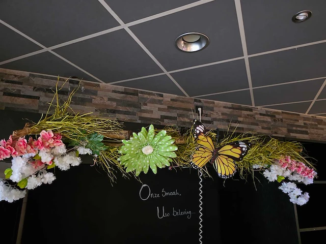 Feest decoratiemateriaal - afbeelding 1 van  4